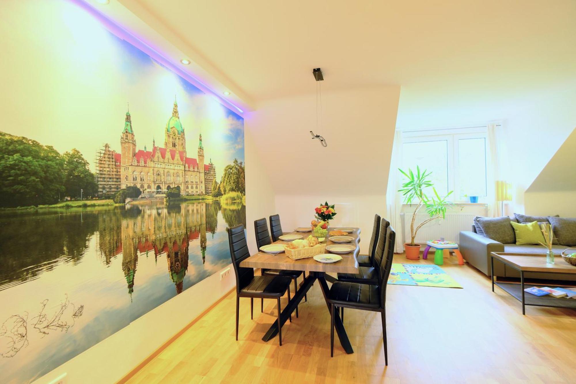 Happybnb - Stilvolles, Naturgelegenes Apartment Mit Blick Auf Den Mittellandkanal Und Die Wasserstadt Hannover - Kamin, Parken Und Spielplatz Esterno foto